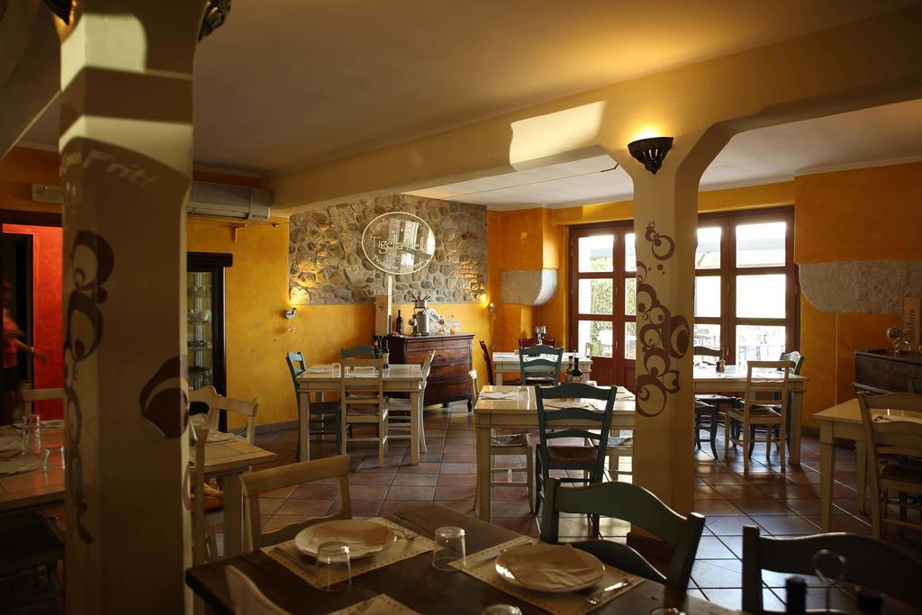 Agriturismo Corte Pellegrini San Martino Buon Albergo Eksteriør bilde